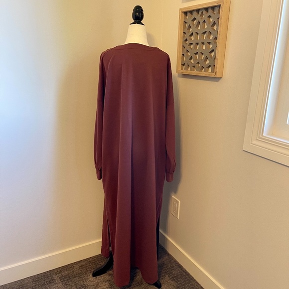 Prologue Long Wine coloured dress with Belt - Picture 8 of 10